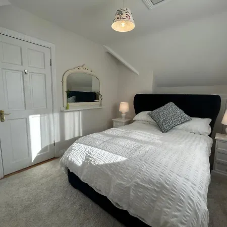 Дом отдыха Gated Community 4 Bedroom Country & Escape