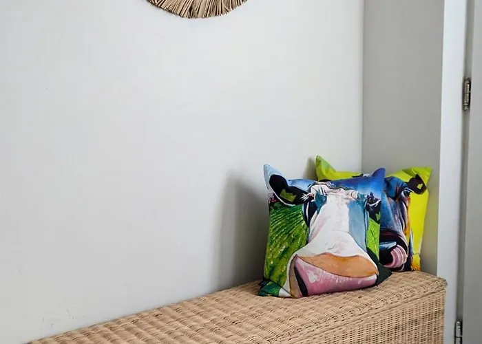 Gated Community 4 Bedroom Country & Escape